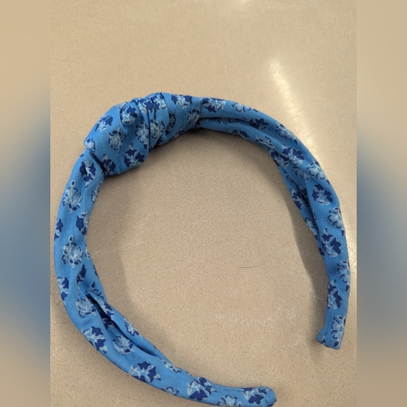 NWoT 💙💐🤍 J. CREW ⭐COTTON HEADBAND, ultra femme BLUE/WHITE FLOWER print🤍💐💙 - Picture 2 of 5